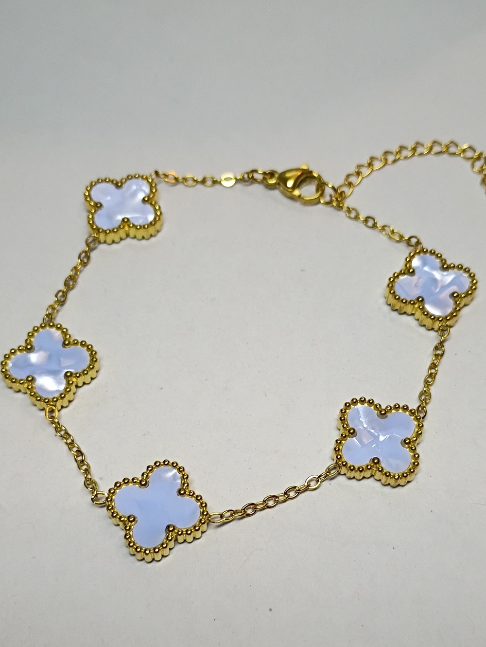New Gold Plated Bracelet with White Mother-of-Pearl Clover Accents 🚨